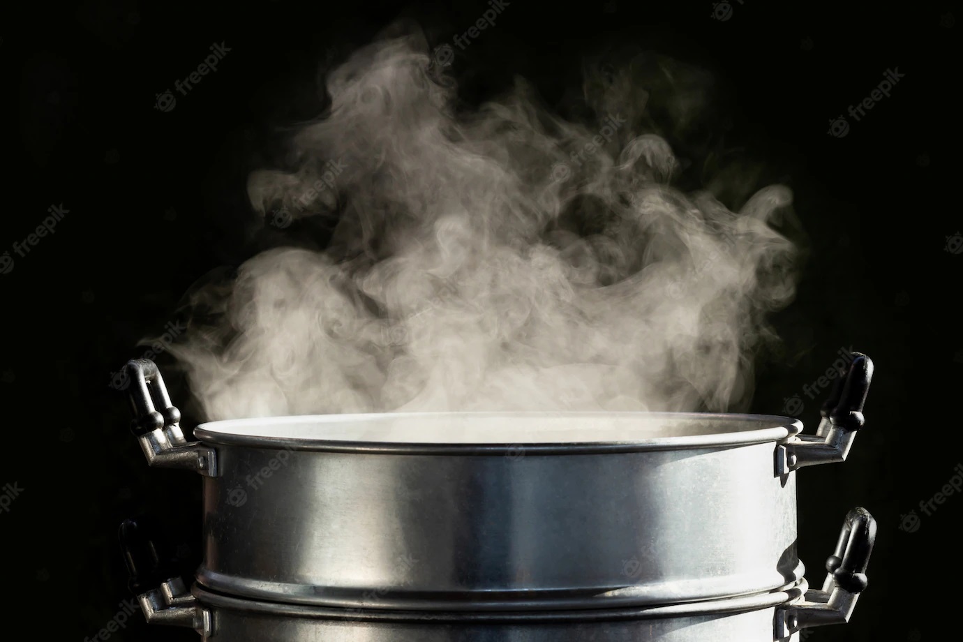 pot with boiling water